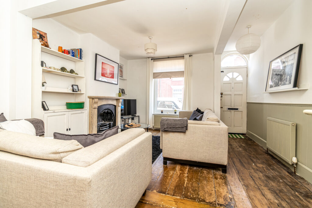 2 bedroom house Sold STC, Brompton Road, Southsea, PO4 – photo 28