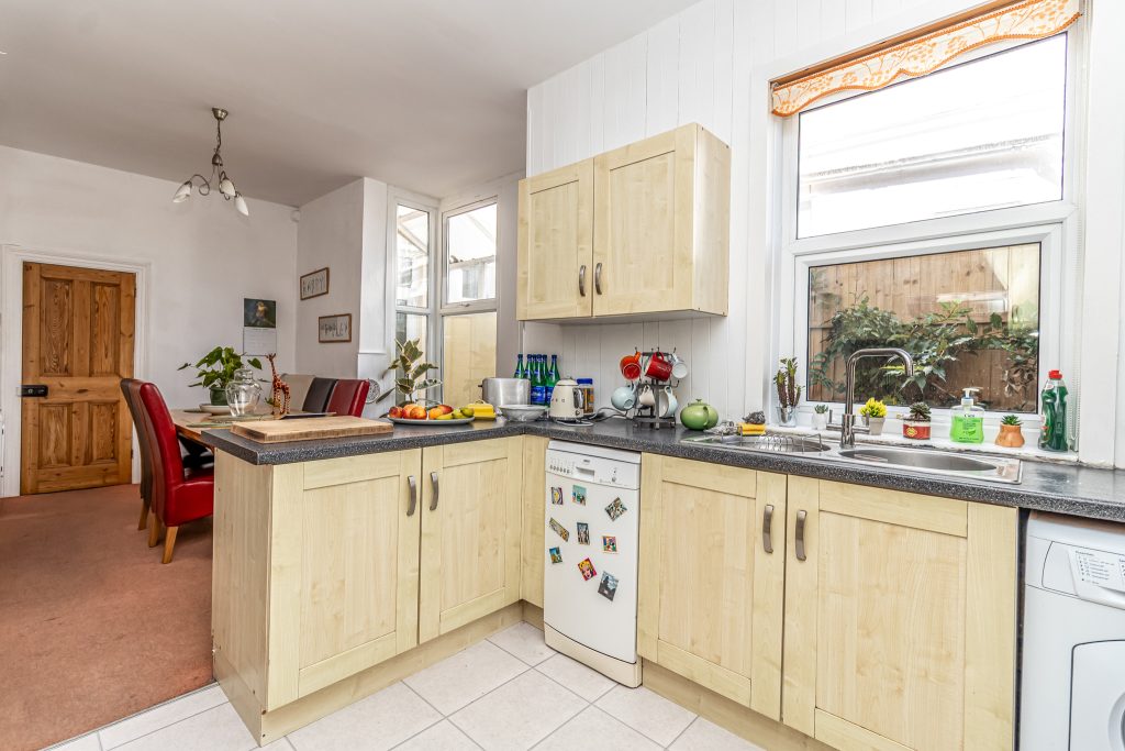 3 bedroom house for sale, Francis Avenue, Southsea, PO4 – photo 25