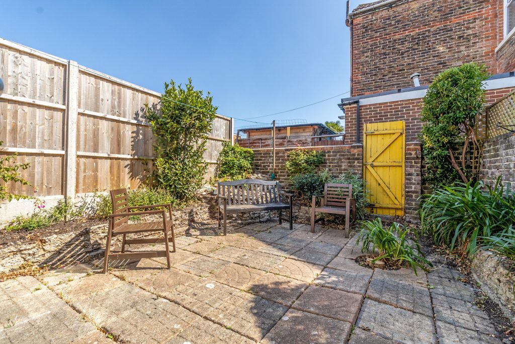 3 bedroom house for sale, Francis Avenue, Southsea, PO4 – photo 6