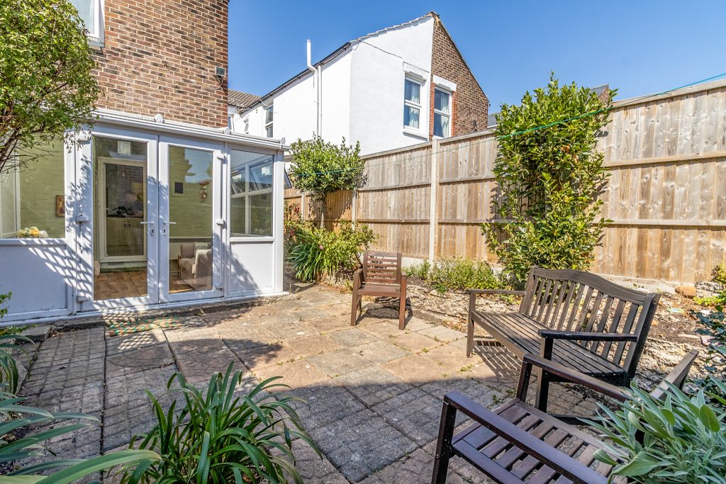 3 bedroom house for sale, Francis Avenue, Southsea, PO4 – photo 31