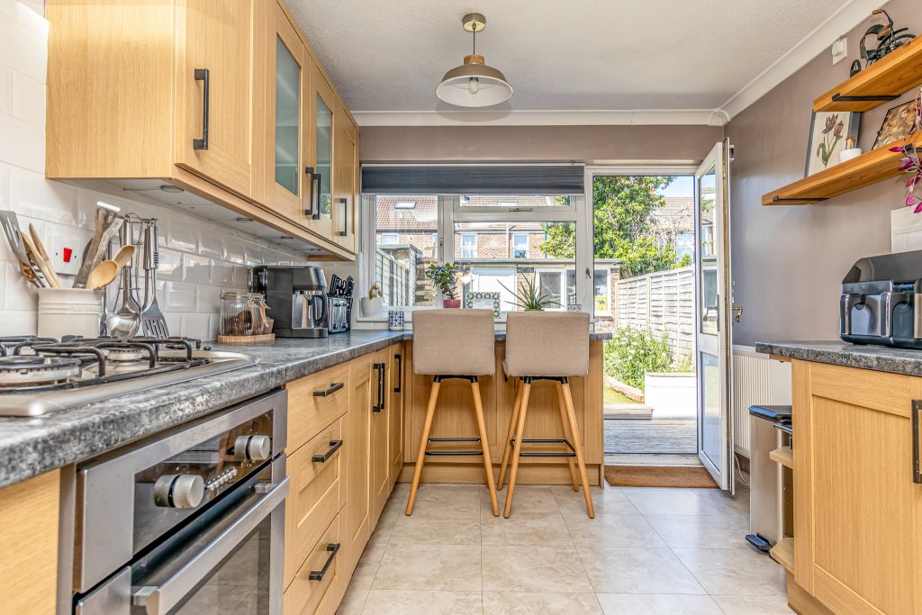 2 bedroom house Sold STC, Shelford Road, Southsea, PO4 – photo 28