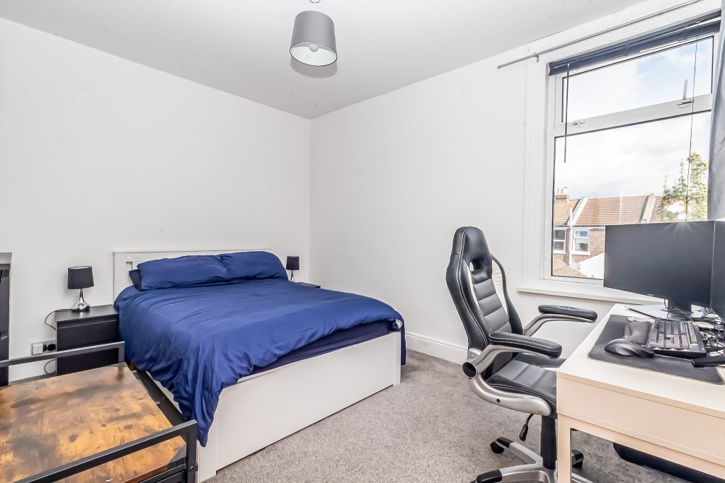 2 bedroom house Sold STC, Landguard Road, Southsea, PO4 – photo 7