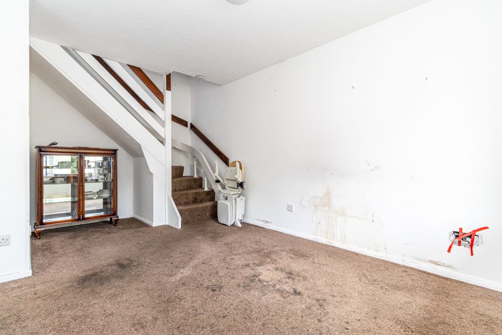 2 bedroom house Sold STC, Benham Drive, Portsmouth, PO3 – photo 6