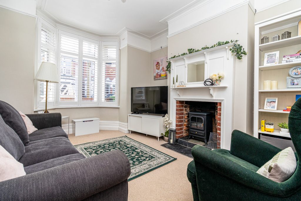 3 bedroom house Sold STC, Edgeware Road, Southsea, PO4 – photo 6
