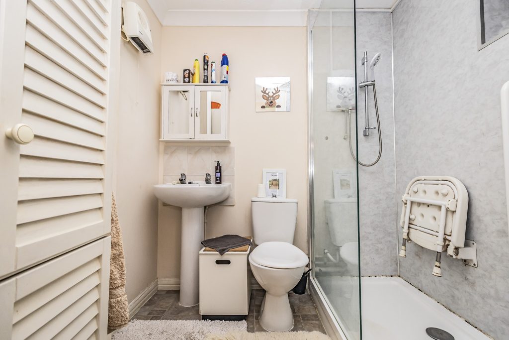 1 bedroom property Sold STC, Clarendon Road, Petersham House Clarendon Road, PO5 – photo 6
