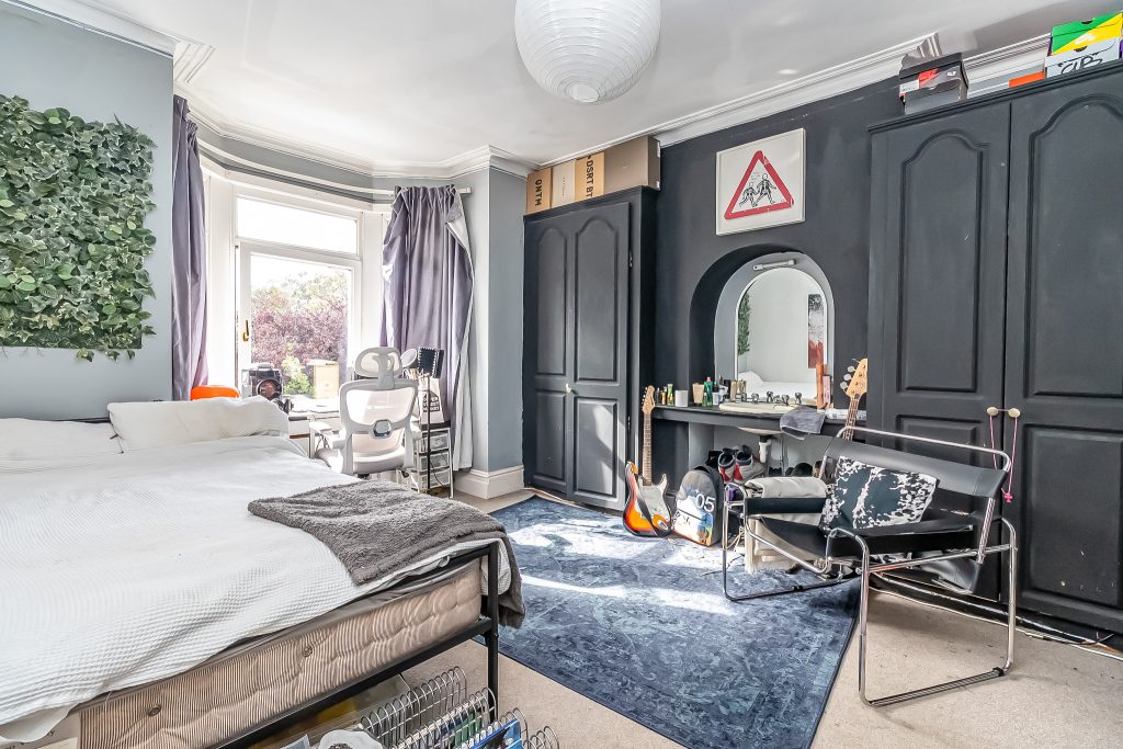 5 bedroom house Sold STC, Locksway Road, Southsea, PO4 – photo 6