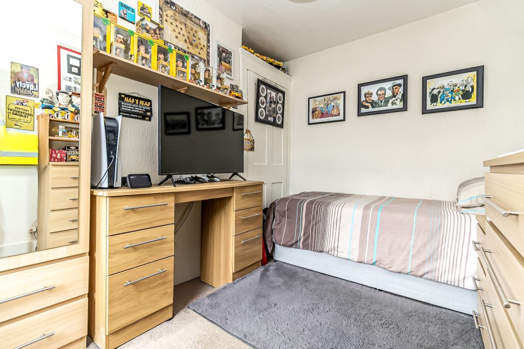 3 bedroom house Sold STC, Addison Road, Southsea, PO4 – photo 6