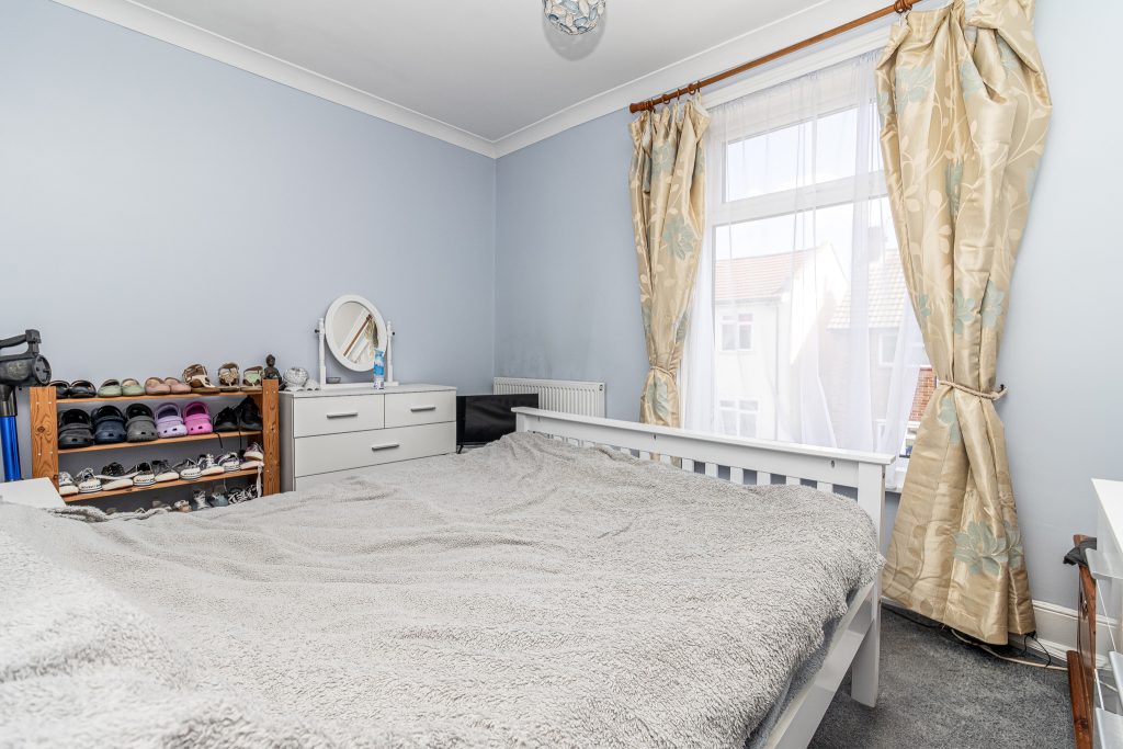 2 bedroom house Sold STC, Talbot Road, Southsea, PO4 – photo 7