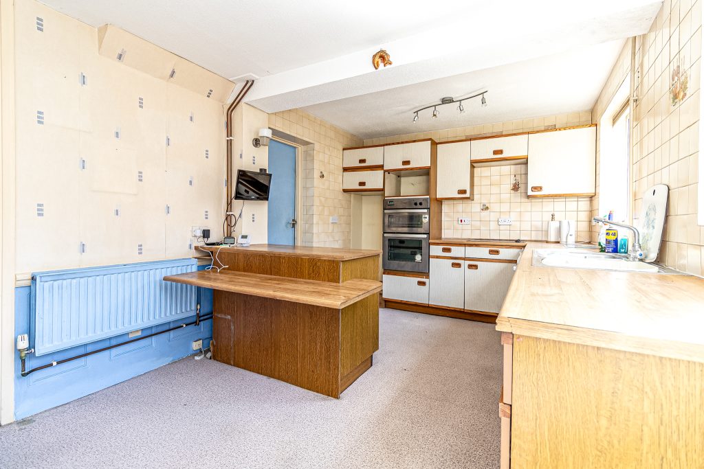 4 bedroom house for sale, Moorings Way, Southsea, PO4 – photo 11