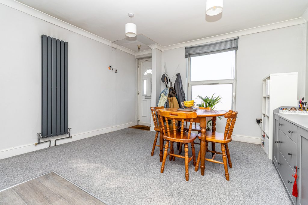 2 bedroom property for sale, Fawcett Road, Southsea, PO4 – photo 8