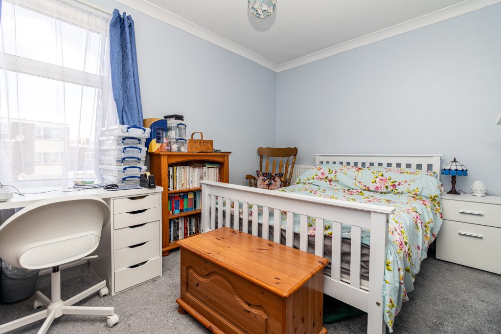 2 bedroom house Sold STC, Talbot Road, Southsea, PO4 – photo 6