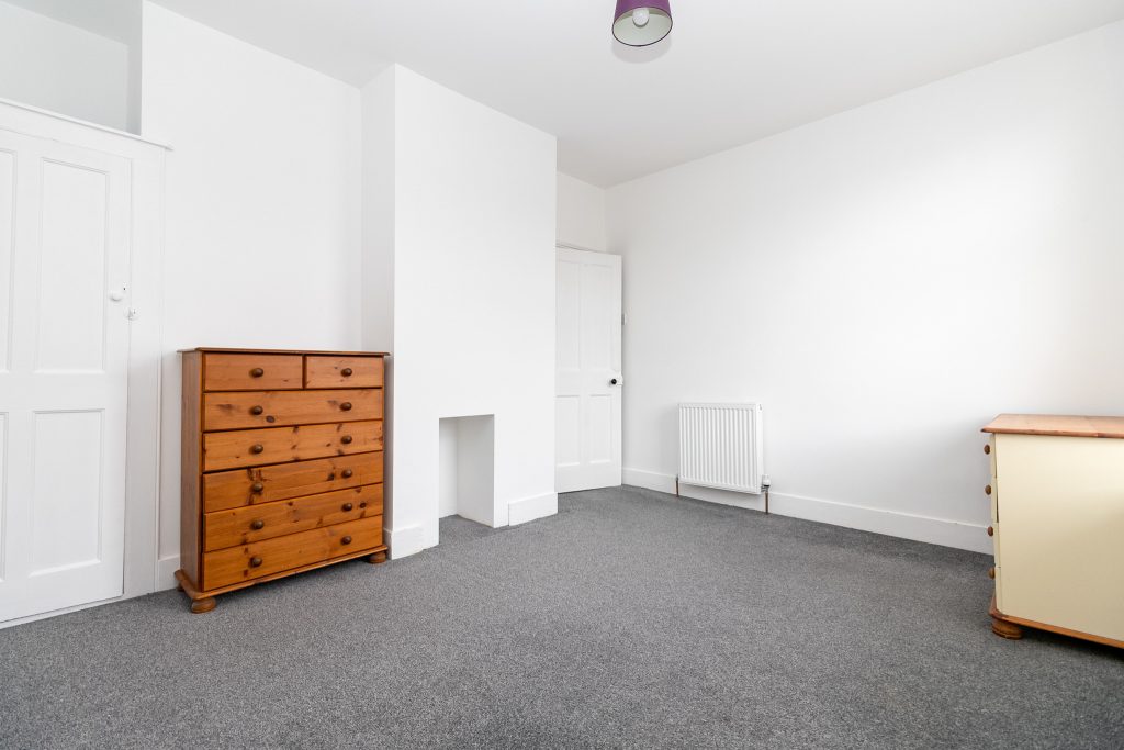 2 bedroom house Sold STC, Maxwell Road, Southsea, PO4 – photo 7