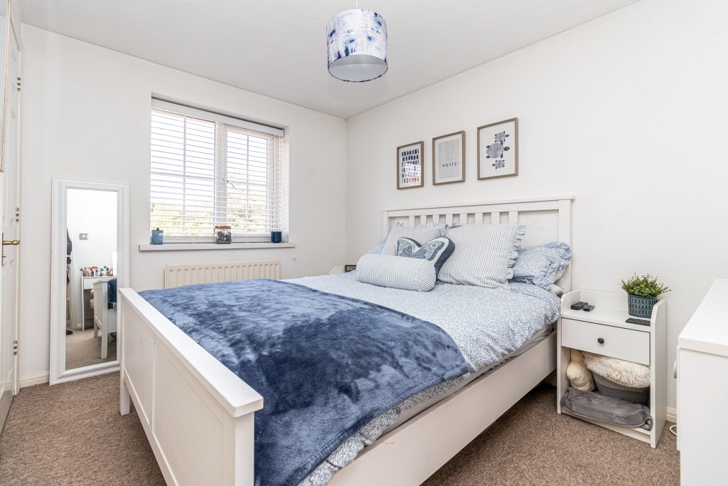 3 bedroom house Sold STC, Milebush Road, Southsea, PO4 – photo 5