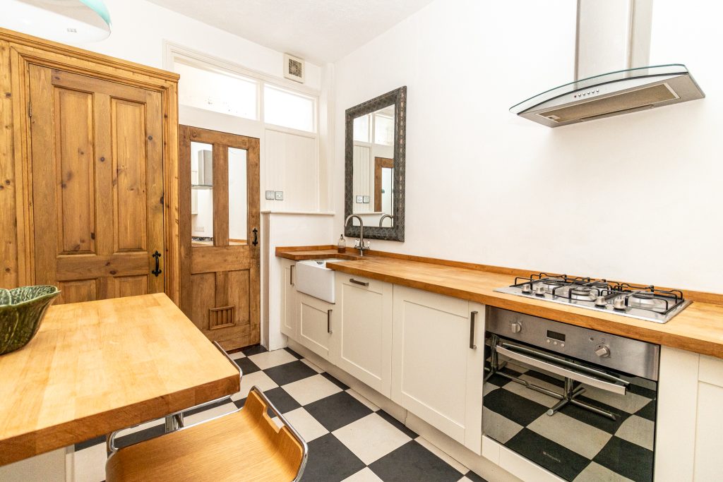 3 bedroom house Sold STC, Frensham Road, Southsea, PO4 – photo 9