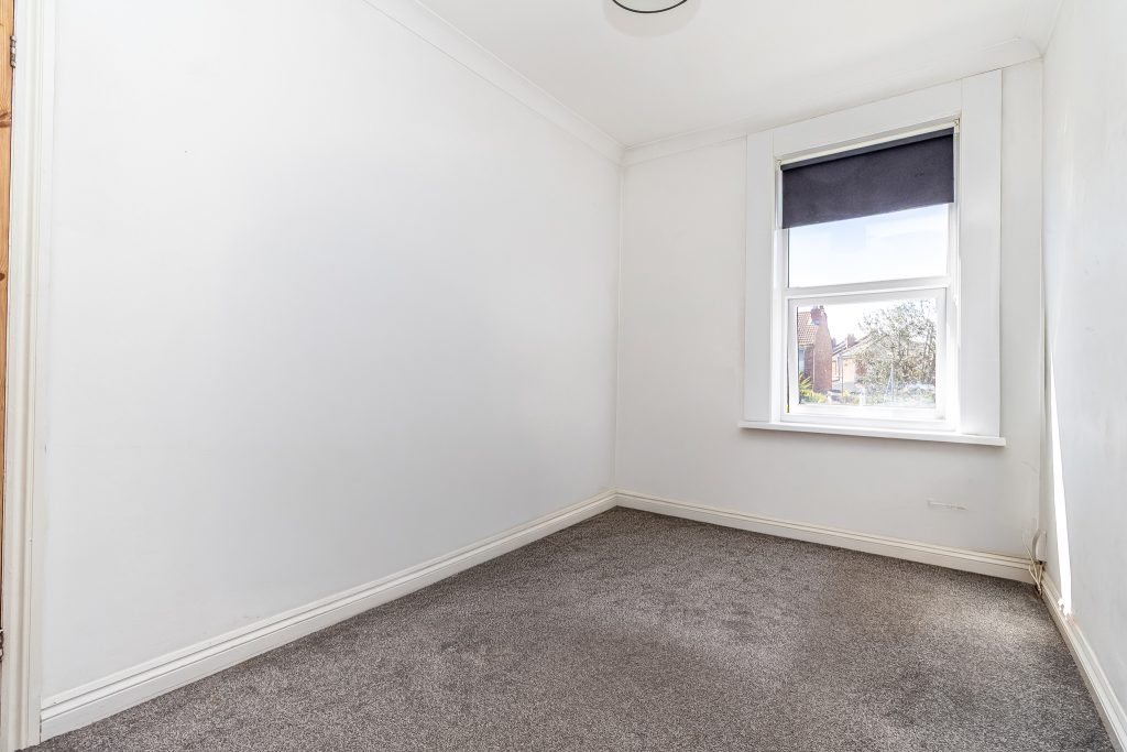3 bedroom house Sold STC, Hollam Road, Southsea, PO4 – photo 7