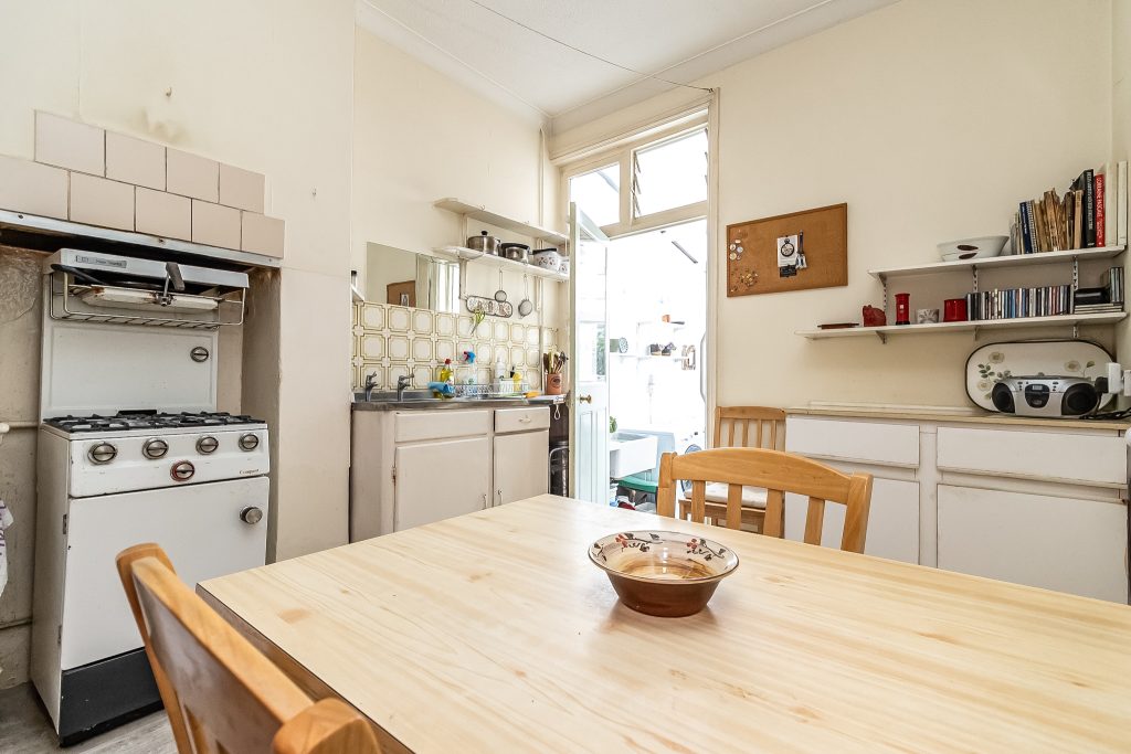 3 bedroom house Sold STC, Haslemere Road, Southsea, PO4 – photo 8