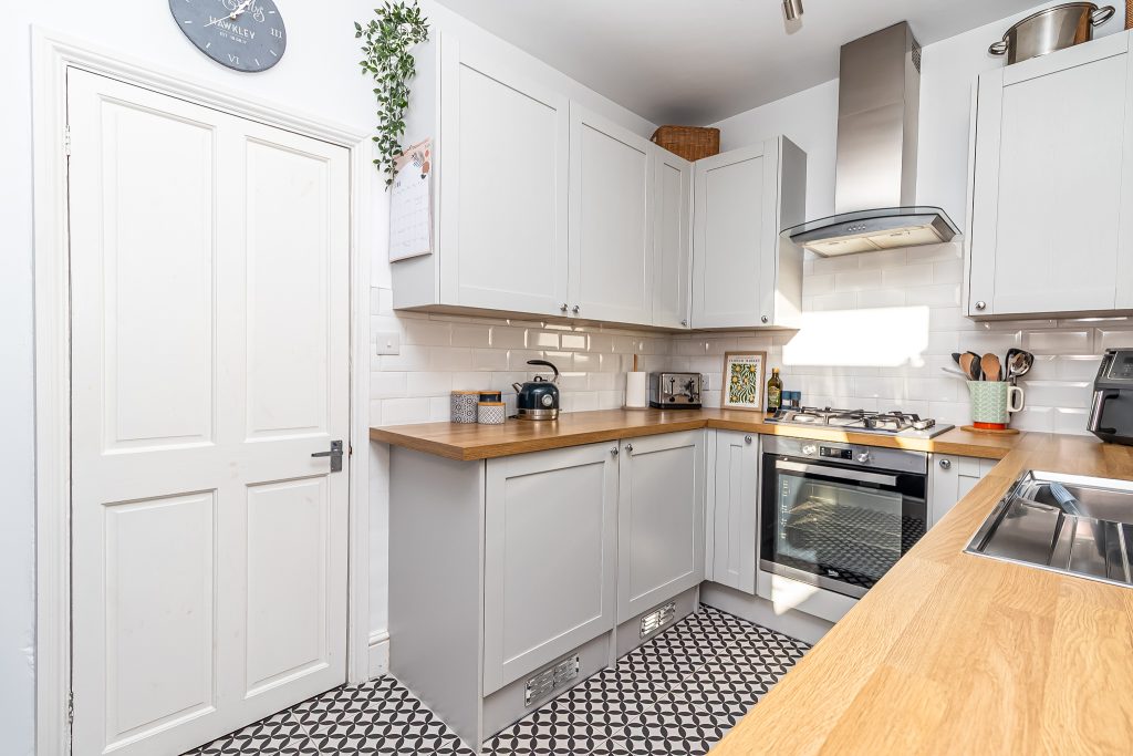 3 bedroom house for sale, Meon Road, Southsea, PO4 – photo 8