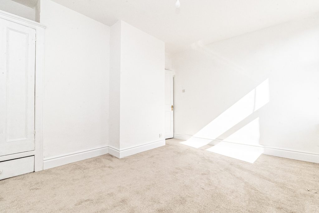 2 bedroom house Sold STC, Frogmore Road, Southsea, PO4 – photo 5