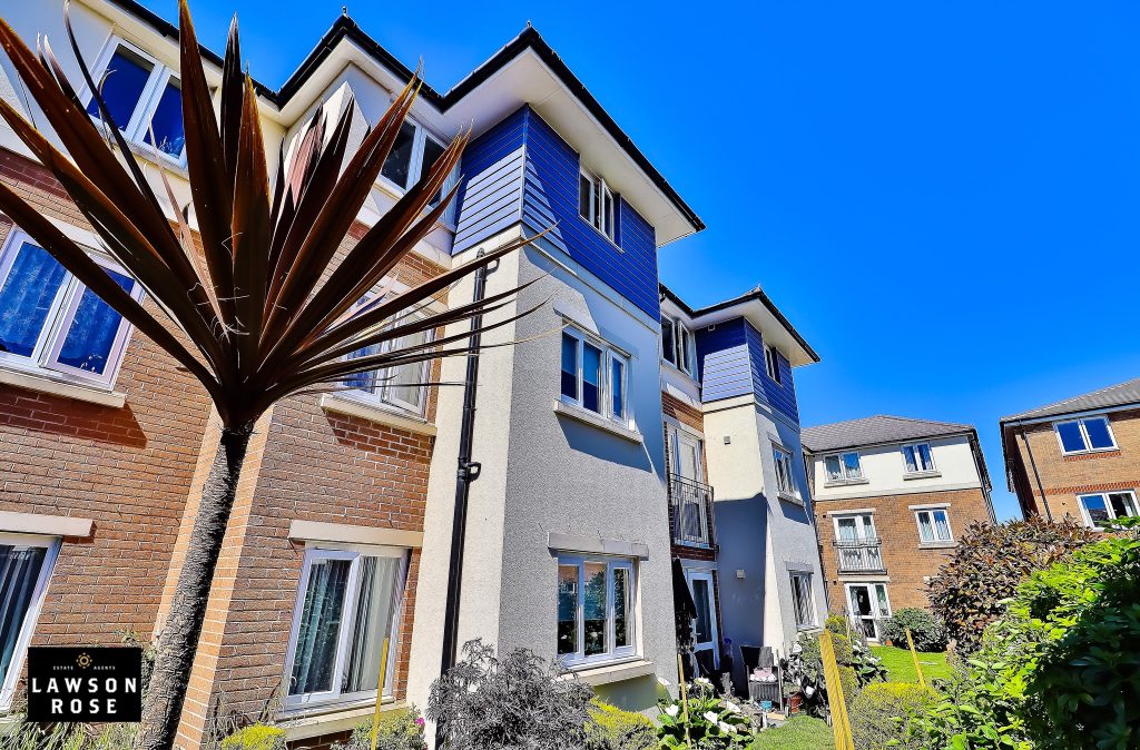 1 bedroom property Sold STC, Alverstone Road, Southsea, PO4 – photo 13