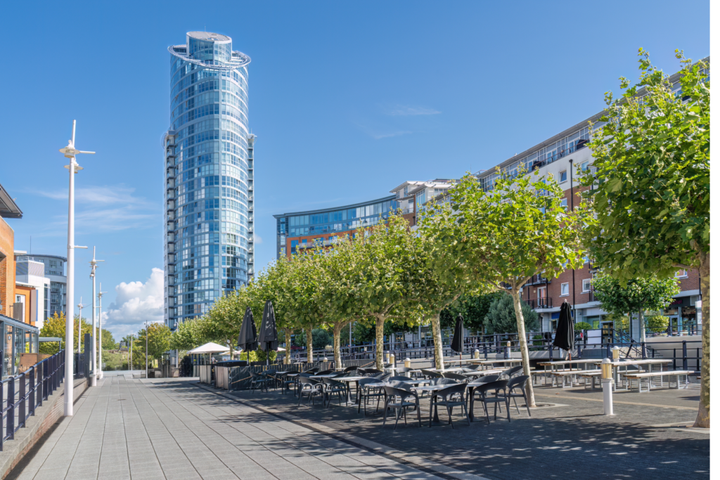 1 bedroom property for sale, Gunwharf Quays, The Round House Gunwharf Quays, PO1 – photo 7